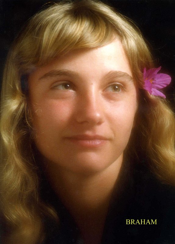 Jeune fille à la fleur